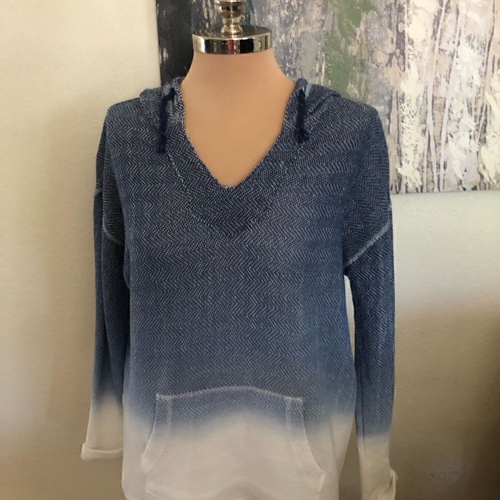 OCEAN DRIVE Blue White Ombré Knit Hoodie Top Pullover